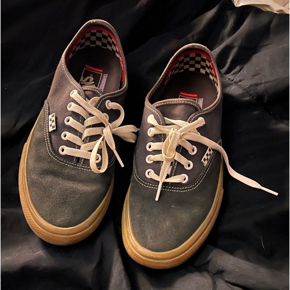 Vans Shoes - Vans grey pop cushion gummy bottoms skateboarding